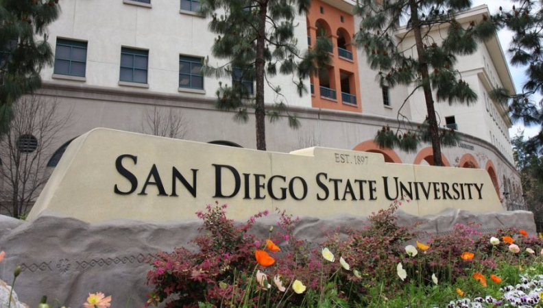 Screenshot-2018-2-28_San_Diego_State_University_Course_to_Impeach_Donald_Trump_-_Uncle_Sams_Misguided_Children.png