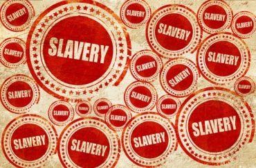 Screenshot-2017-12-4_Groups_demand_University_of_Chicago_pay_slavery_reparations_-_The_College_Fix.png