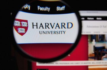 Screenshot-2018-3-9_Harvard_goes_after_a_Christian_student_group_for_being_Christian_-_The_College_Fix.png